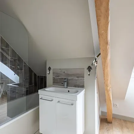Maison Avec Terrasse - 2 Chambres Confortables Pour 4 A 6 Personnes Verton Exterior foto