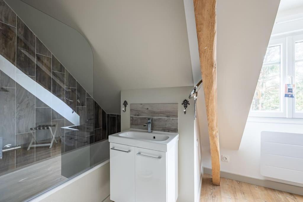 Maison Avec Terrasse - 2 Confortables Pour 4 A 6 Personnes Verton