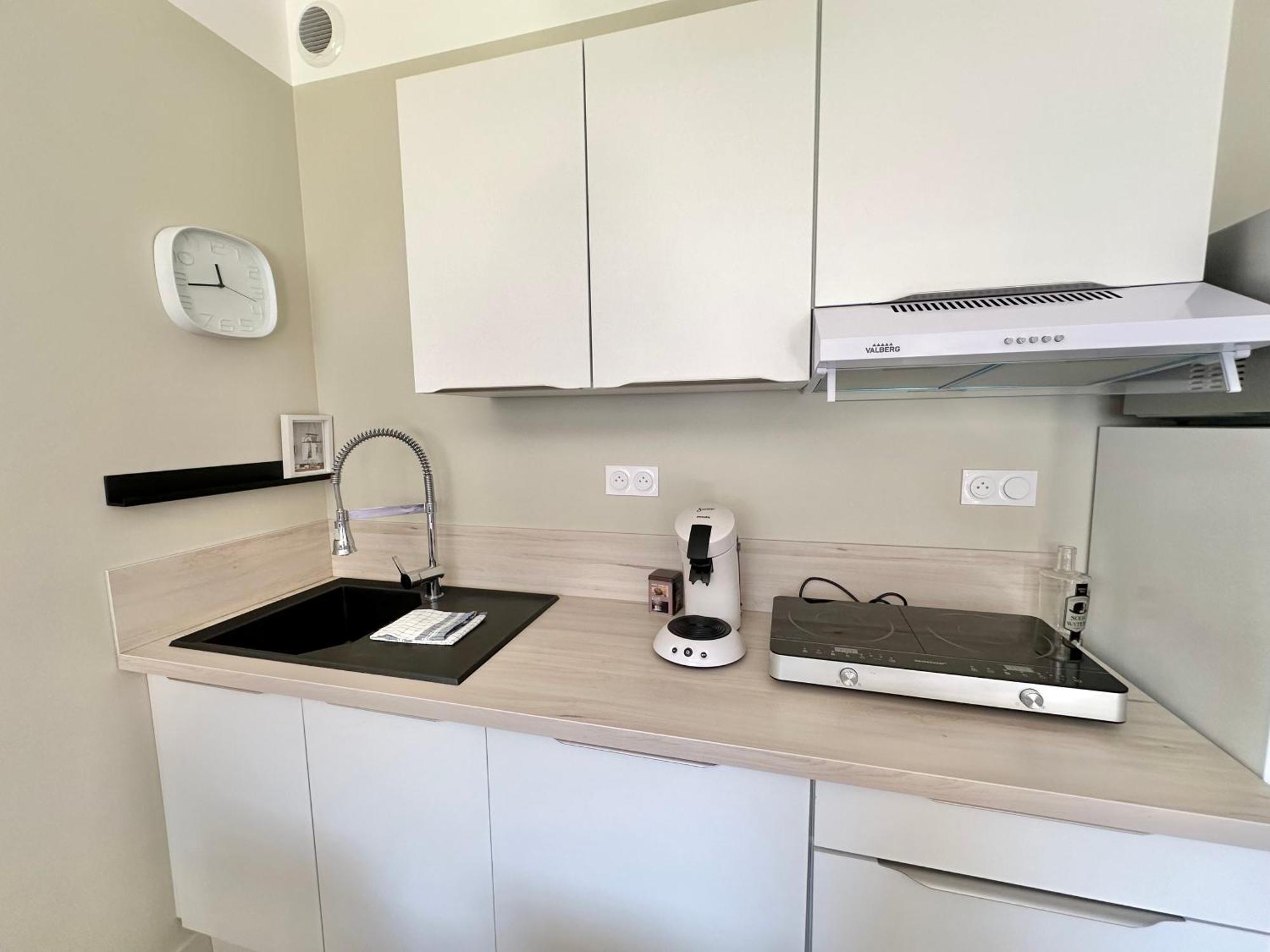 Maison Avec Terrasse - 2 Confortables Pour 4 A 6 Personnes Holiday home Verton