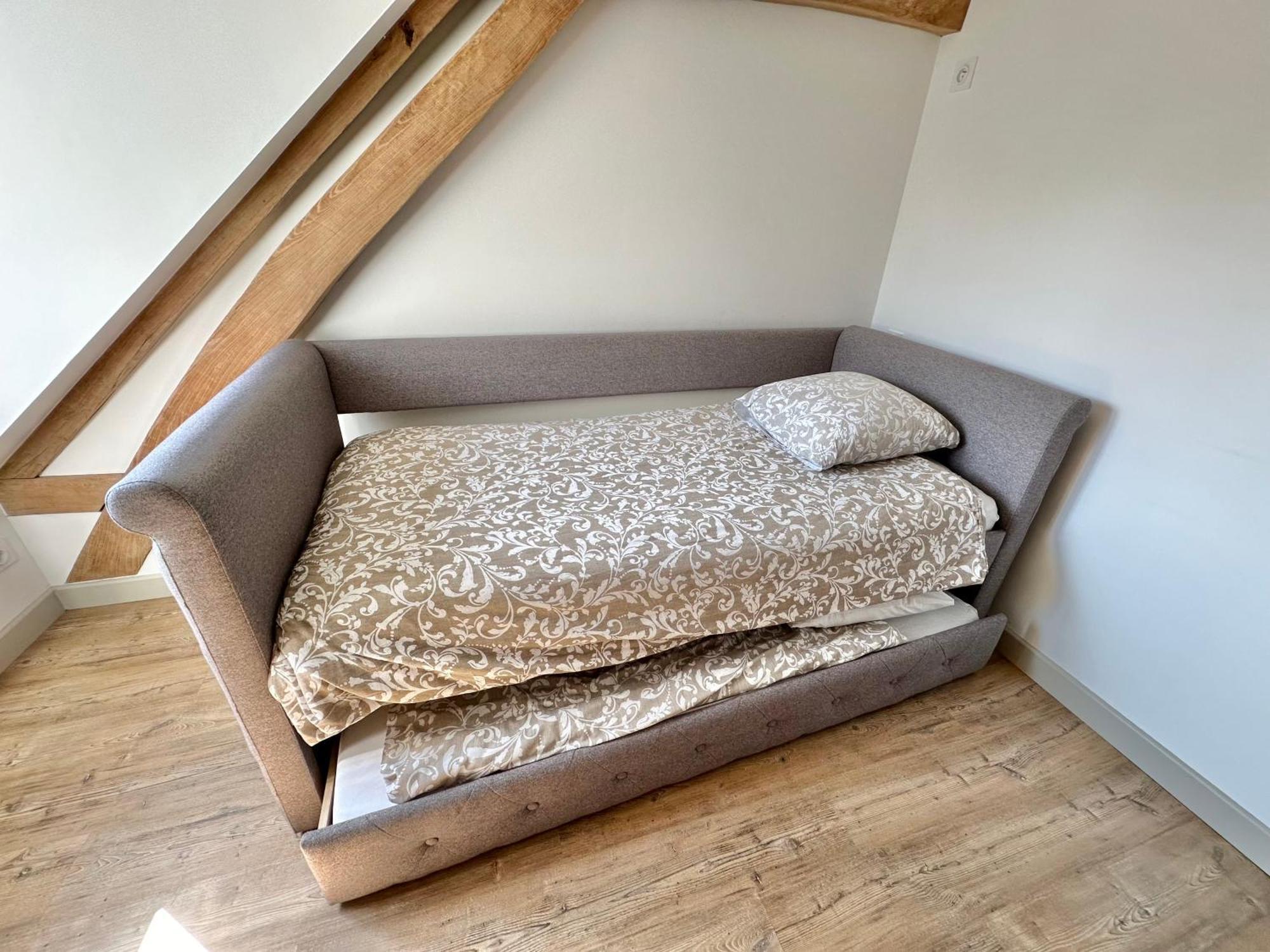 Maison Avec Terrasse - 2 Confortables Pour 4 A 6 Personnes Verton