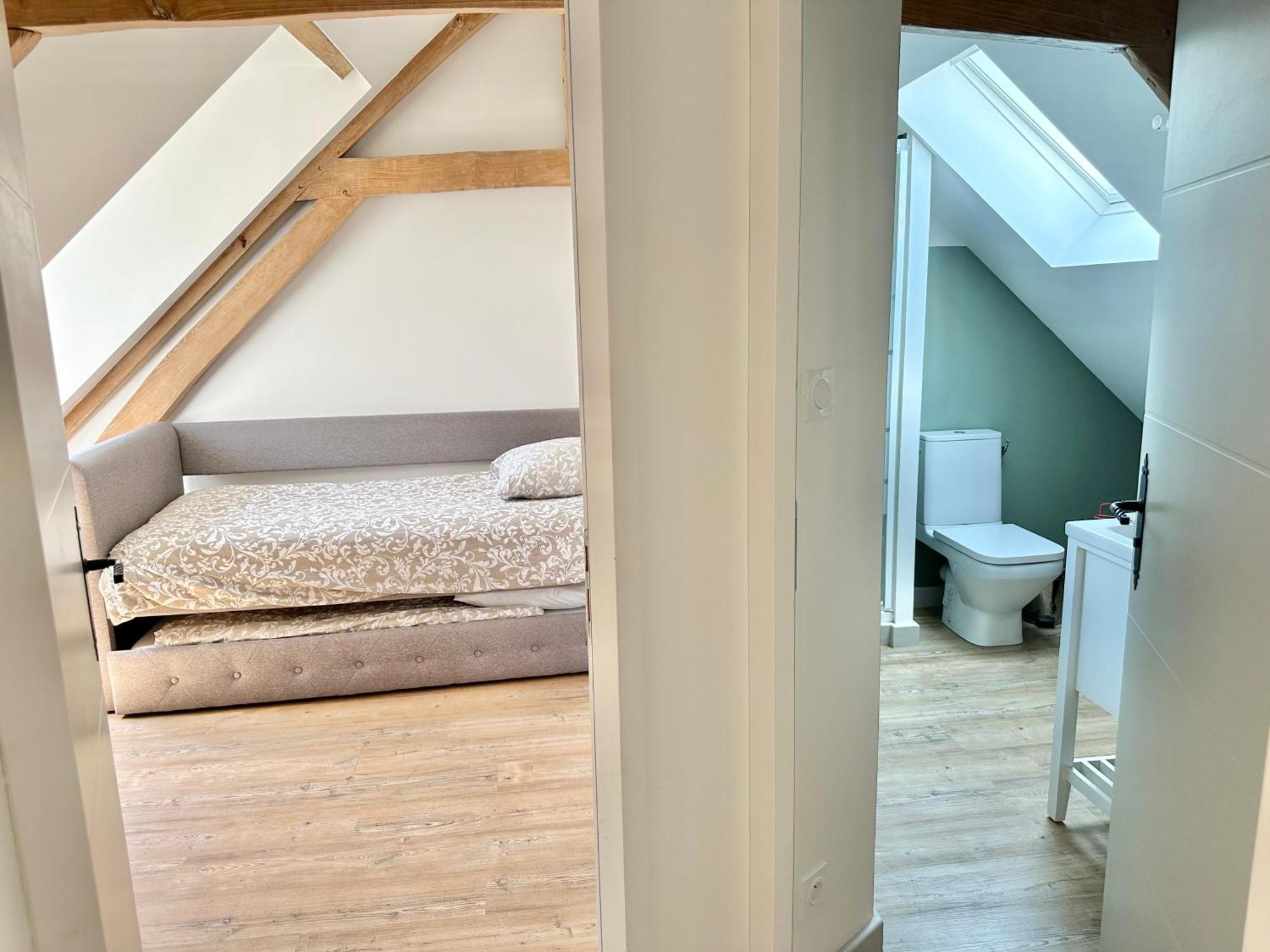 Holiday home Maison Avec Terrasse - 2 Confortables Pour 4 A 6 Personnes