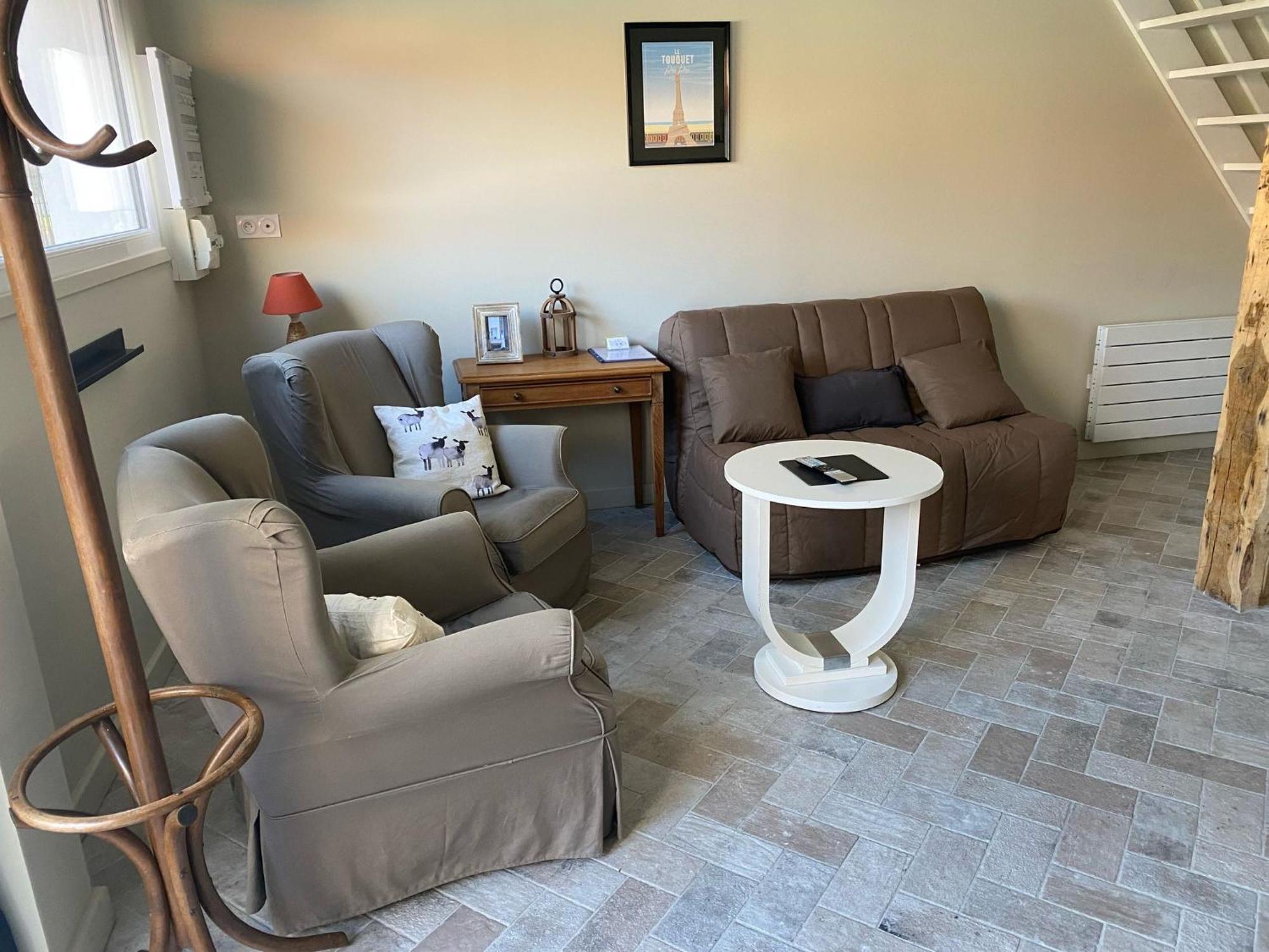 Maison Avec Terrasse - 2 Confortables Pour 4 A 6 Personnes Holiday home Verton